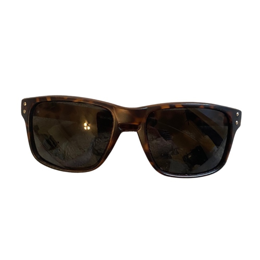 Woman’s Black &‎ Brown Acrylic Sunglasses
